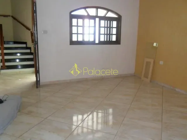 Casa 3 quartos e 2 banheiros, à venda, no bairro Laerte Assunção em Pindamonhangaba