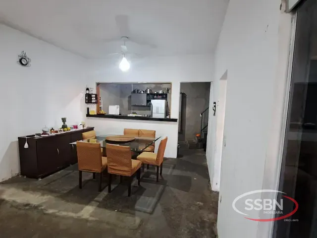 Casa 4 quartos e 4 banheiros, à venda, no bairro Jardim Capuava em Nova Odessa