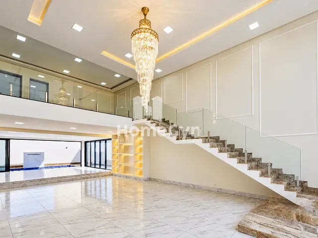 Casa 4 quartos e 5 banheiros, para alugar, no bairro Residencial Goiânia Golfe Clube em Goiânia