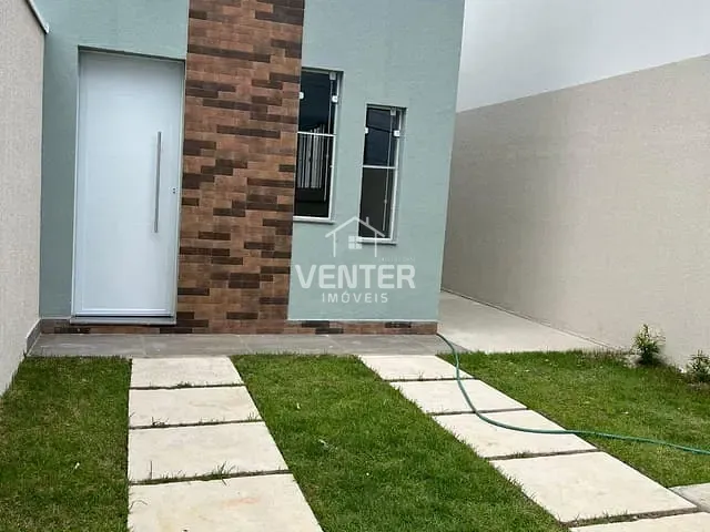 Casa 2 quartos e 2 banheiros, à venda, no bairro Parque Piratininga em Taubaté