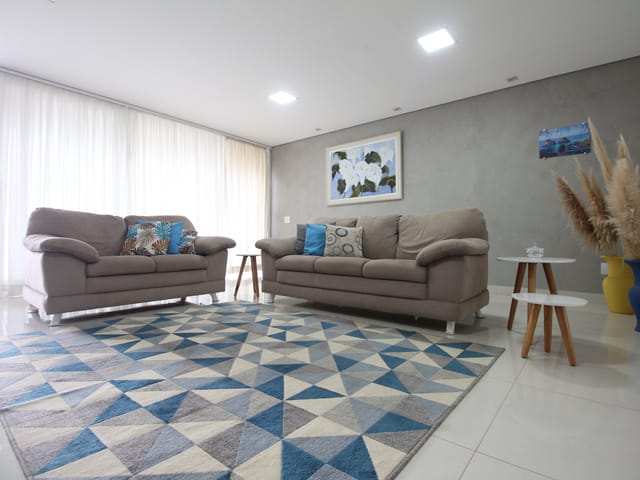 Casa com 300m² 3 quartos e 4 banheiros, à venda, no bairro Vila Tenente Vasconcelos em São João da Boa Vista
