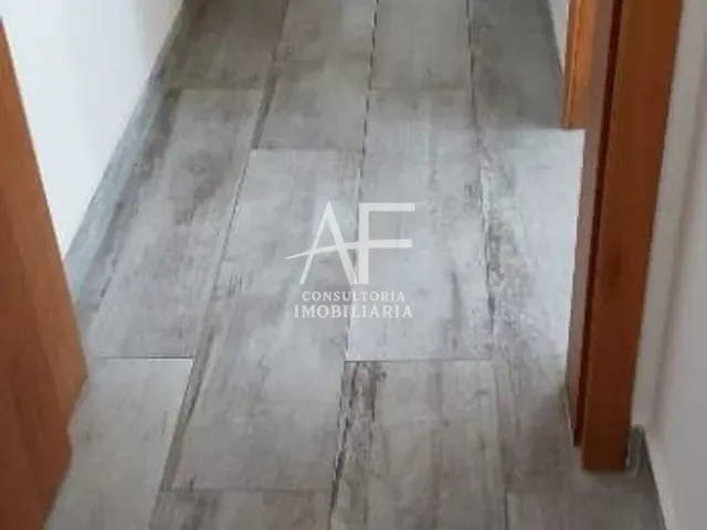 Casa com 300m² 3 quartos e 4 banheiros, à venda, no bairro Parque Senhor do Bonfim em Taubaté