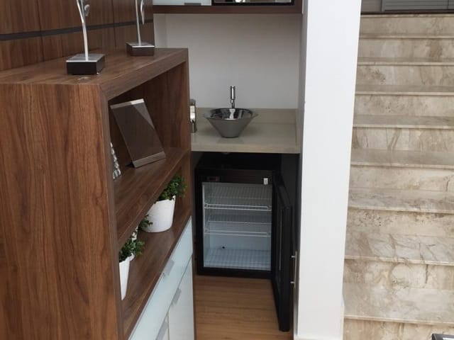 Casa com 1000m² 7 quartos e 10 banheiros, à venda, no bairro Praia Brava em Itajaí