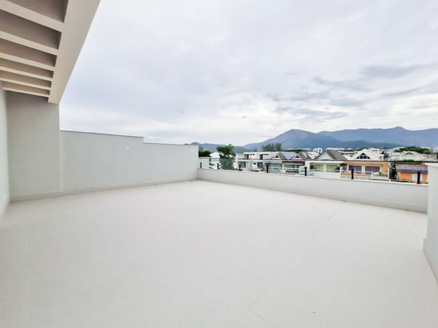 Casa com 380m² 5 quartos e 8 banheiros, à venda, no bairro Barra da Tijuca em Rio de Janeiro