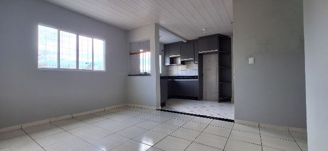 Casa 4 quartos e 2 banheiros, à venda, no bairro Jardim Casaroto em Cambé