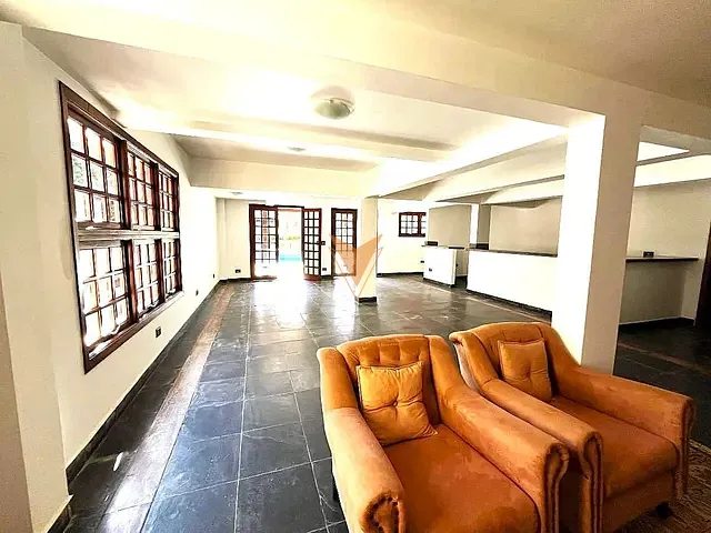 Casa com 800m² 4 quartos e 9 banheiros, à venda, no bairro Recanto Impla em Carapicuíba