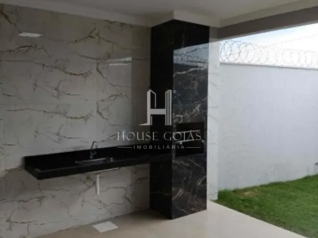 Casa com 203m² 3 quartos e 2 banheiros, à venda, no bairro Residencial Campos Dourados em Goiânia