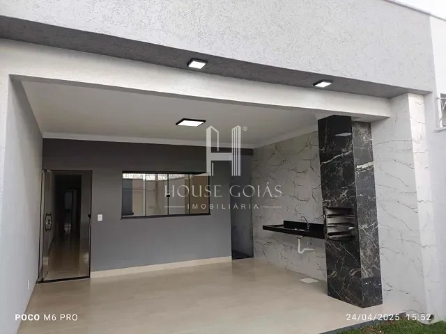 Casa com 203m² 3 quartos e 2 banheiros, à venda, no bairro Residencial Campos Dourados em Goiânia