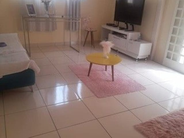 Foto do Casa - Casa com 2 dormitórios para alugar, 75 m² por R$ 2.139,00/mês - Centro - São José dos Campos/SP | RUSSI IMÓVEIS