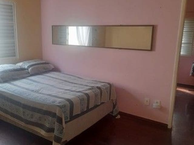 Foto do Casa - Casa com 2 dormitórios para alugar, 75 m² por R$ 2.139,00/mês - Centro - São José dos Campos/SP | RUSSI IMÓVEIS