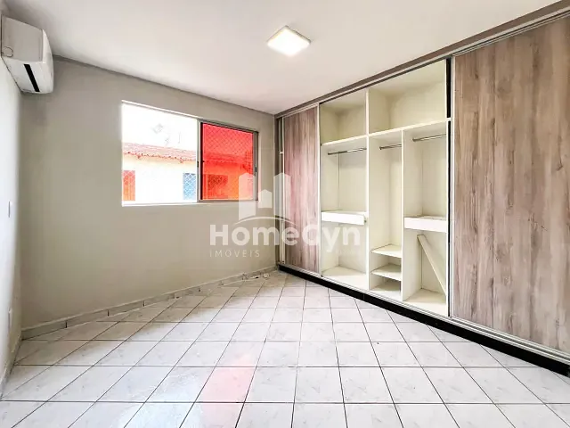Casa 4 quartos e 3 banheiros, para alugar, no bairro Jardim América em Goiânia