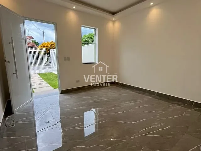 Casa 2 quartos e 2 banheiros, à venda, no bairro Parque Piratininga em Taubaté