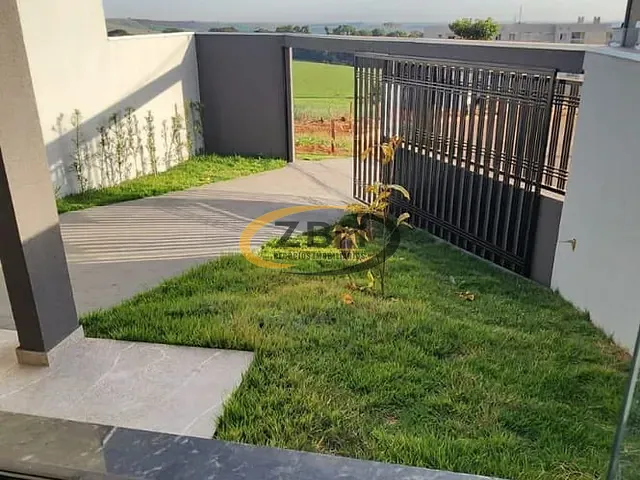 Casa com 169m² 3 quartos e 2 banheiros, à venda, no bairro Conjunto Habitacional Antônio Euthymio Casaroto em Cambé