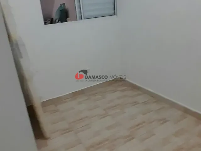 Casa com 40m² 2 quartos e 1 banheiro, para alugar, no bairro Santa Paula em São Caetano do Sul