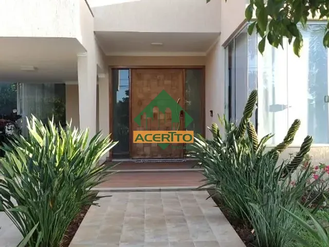 Casa com 597m² 3 quartos e 5 banheiros, à venda, no bairro Aeroporto em Araçatuba