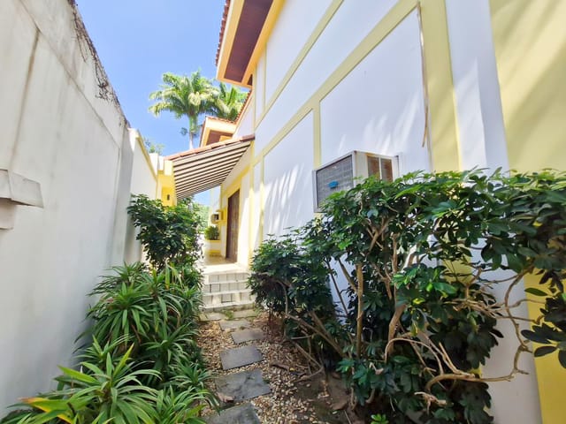 Casa com 1000m² 6 quartos e 8 banheiros, à venda, no bairro Barra da Tijuca em Rio de Janeiro