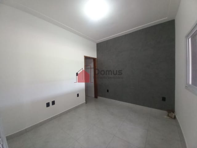 Casa à venda, no bairro Residencial Mombaça em Pindamonhangaba