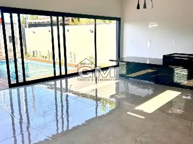Casa com 336m² 3 quartos e 5 banheiros, à venda, no bairro Parque Residencial Cândido Portinari em Ribeirão Preto