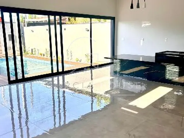 Casa com 336m² 3 quartos e 5 banheiros, à venda, no bairro Parque Residencial Cândido Portinari em Ribeirão Preto