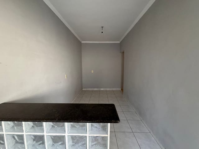 Casa com 250m² 1 quarto e 1 banheiro, para alugar, no bairro Parque Valença I em Campinas