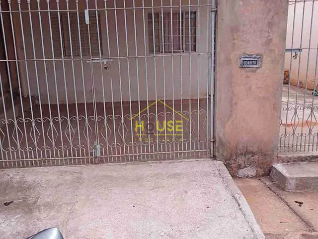 Casa com 160m² 2 quartos e 1 banheiro, à venda, no bairro Jardim São Francisco em Fernandópolis