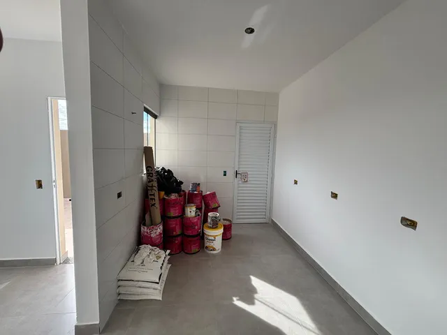 Casa com 125m² 3 quartos e 1 banheiro, à venda, no bairro Jardim Europa 2 em Cambé