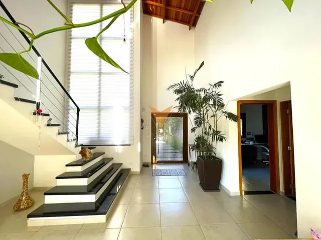 Casa com 1000m² 4 quartos e 4 banheiros, à venda, no bairro Chácara São João em Carapicuíba
