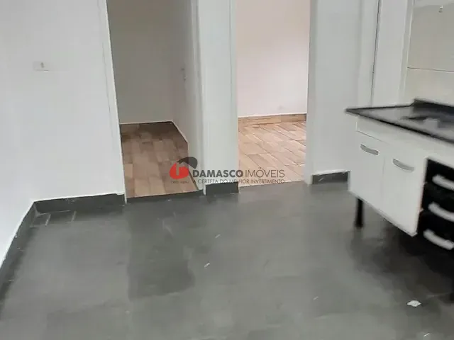 Casa com 45m² 2 quartos e 1 banheiro, para alugar, no bairro Santa Paula em São Caetano do Sul