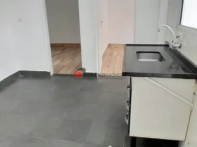 Casa com 45m² 2 quartos e 1 banheiro, para alugar, no bairro Santa Paula em São Caetano do Sul