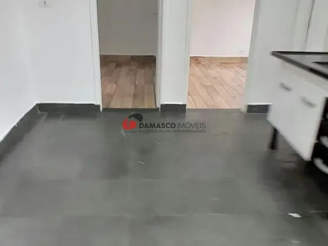 Casa com 45m² 2 quartos e 1 banheiro, para alugar, no bairro Santa Paula em São Caetano do Sul