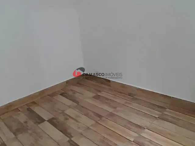 Casa com 45m² 2 quartos e 1 banheiro, para alugar, no bairro Santa Paula em São Caetano do Sul