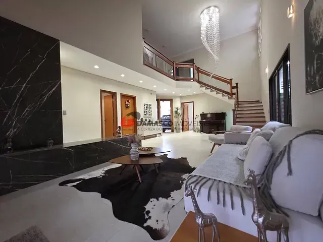Casa com 373m² 4 quartos e 4 banheiros, à venda, no bairro Jardim São Caetano em São Caetano do Sul