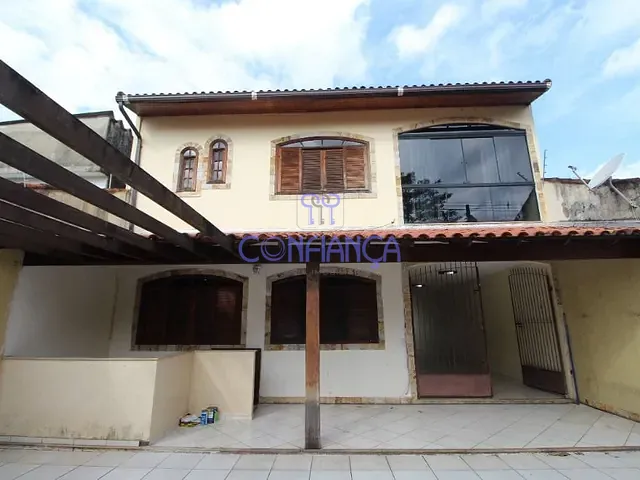 Casa com 334m² 3 quartos e 2 banheiros, à venda ou para alugar, no bairro Campo Grande em Rio de Janeiro
