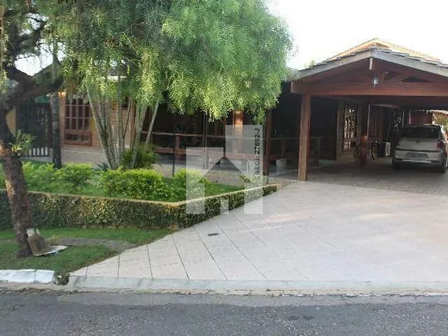 Casa com 1000m² 4 quartos e 2 banheiros, à venda, no bairro Portal do Paraíso I em Jundiaí
