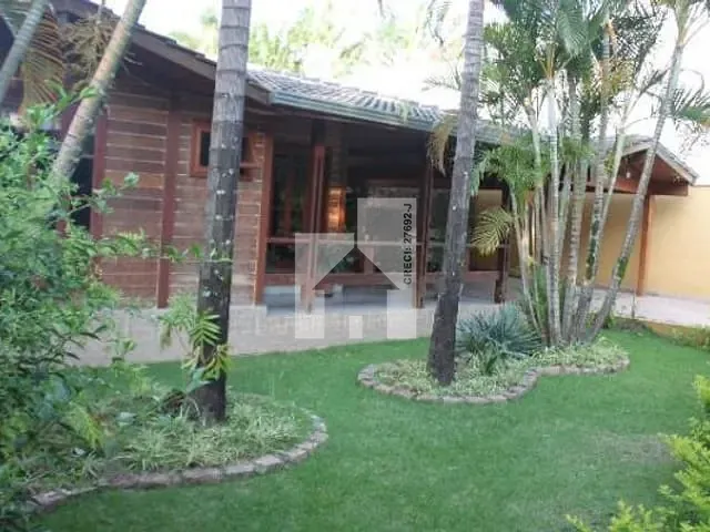 Casa com 1000m² 4 quartos e 2 banheiros, à venda, no bairro Portal do Paraíso I em Jundiaí