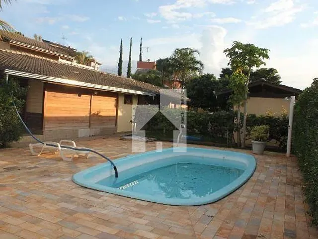 Casa com 1000m² 4 quartos e 2 banheiros, à venda, no bairro Portal do Paraíso I em Jundiaí
