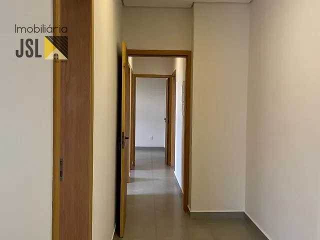 Casa com 250m² 3 quartos e 2 banheiros, à venda, no bairro Sapé 1 em Caçapava
