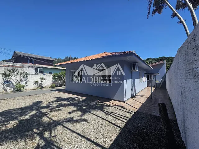 Casa 4 quartos e 1 banheiro, à venda, no bairro Santo Antônio de Lisboa em Florianópolis