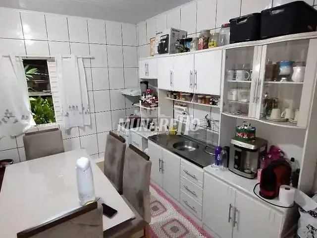 Casa com 160m² 3 quartos e 2 banheiros, à venda, no bairro Petrópolis em Concórdia