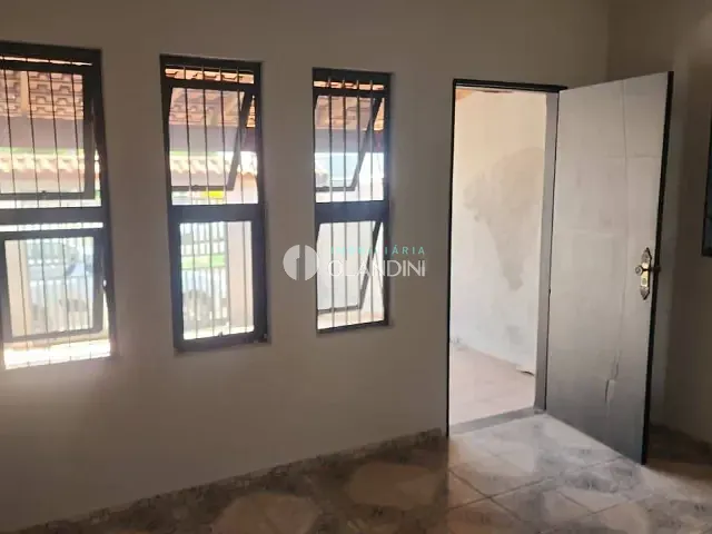 Casa com 150m² 2 quartos e 1 banheiro, à venda, no bairro Parque Residencial Bom Jardim em Artur Nogueira