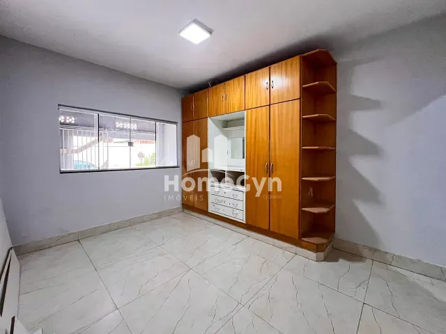 Casa com 360m² 3 quartos e 3 banheiros, para alugar, no bairro Residencial Itaipu em Goiânia