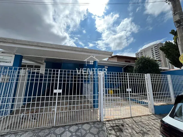 Casa 3 quartos e 3 banheiros, para alugar, no bairro Vila das Jabuticabeiras em Taubaté
