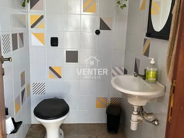 Casa 3 quartos e 3 banheiros, para alugar, no bairro Vila das Jabuticabeiras em Taubaté