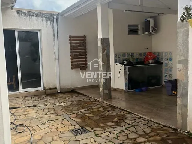 Casa 3 quartos e 3 banheiros, para alugar, no bairro Vila das Jabuticabeiras em Taubaté