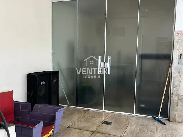 Casa 3 quartos e 3 banheiros, para alugar, no bairro Vila das Jabuticabeiras em Taubaté