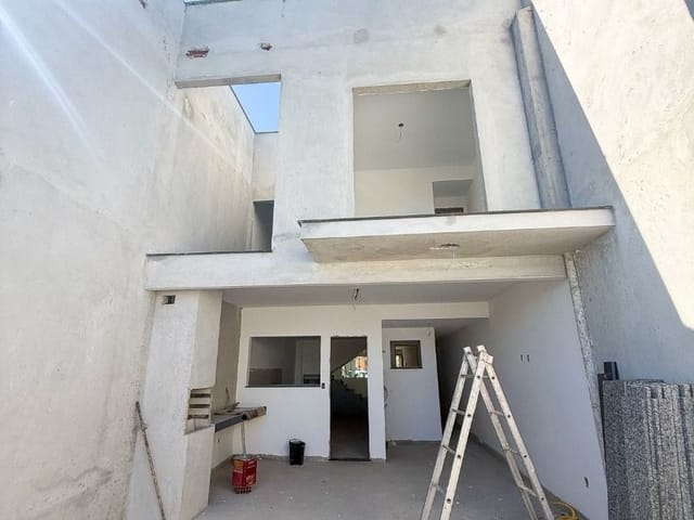 Casa com 160m² 3 quartos e 2 banheiros, à venda, no bairro Lagoa em Macaé