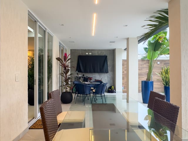 Casa com 240m² 5 quartos e 7 banheiros, à venda, no bairro Recreio dos Bandeirantes em Rio de Janeiro