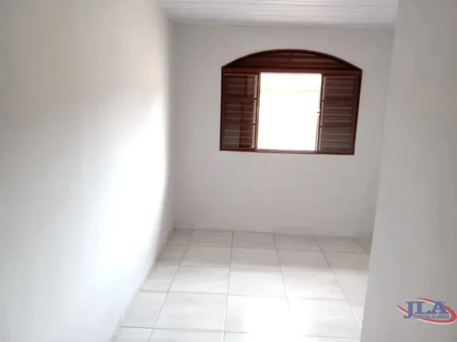 Casa com 141m² 3 quartos e 2 banheiros, à venda, no bairro Jardim das Américas em Curitiba