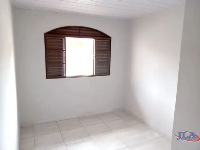 Casa com 141m² 3 quartos e 2 banheiros, à venda, no bairro Jardim das Américas em Curitiba