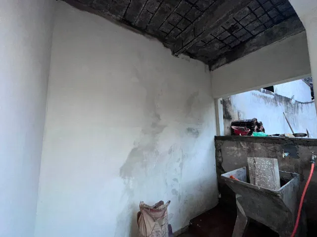 Casa 2 quartos e 1 banheiro, para alugar, no bairro Ouro Branco em Londrina